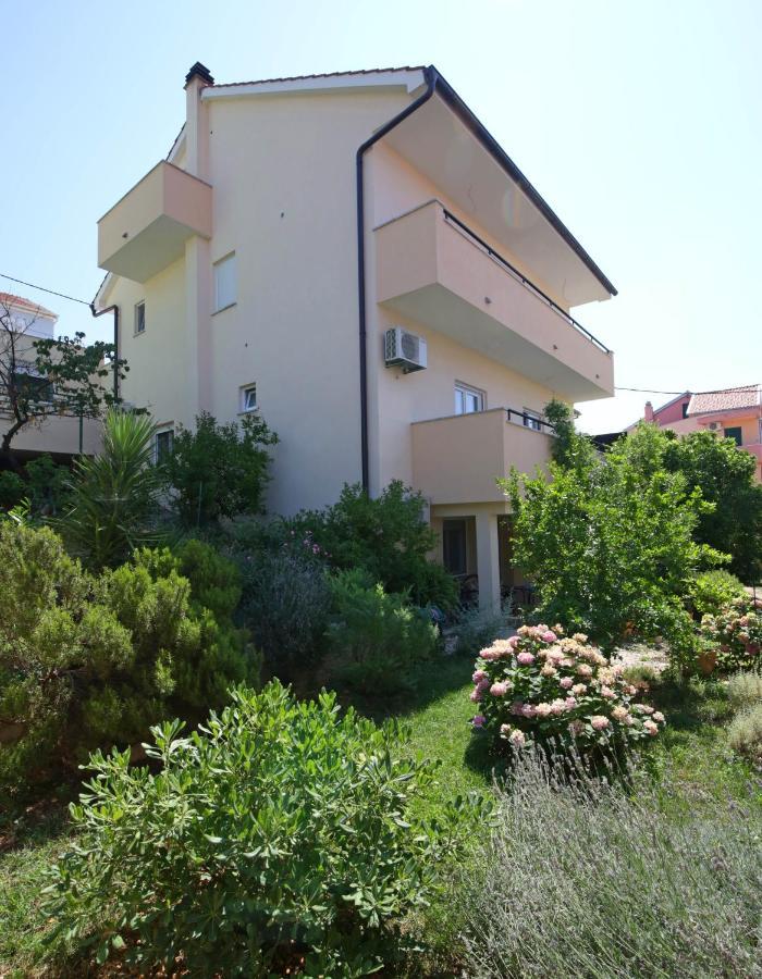 שיבניק Apartment Tonka מראה חיצוני תמונה