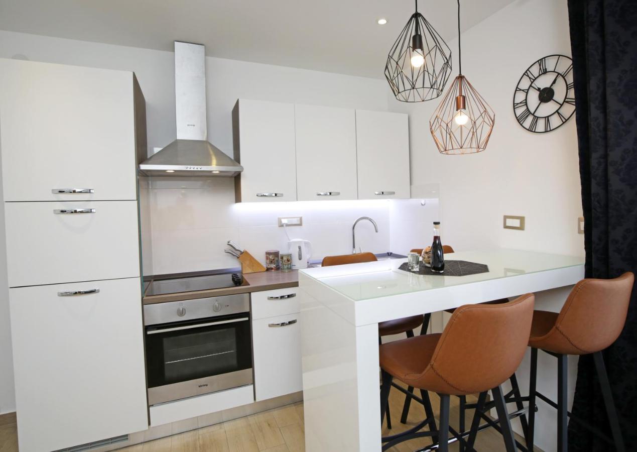 שיבניק Apartment Tonka מראה חיצוני תמונה